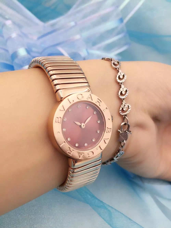 ブルガリ時計正面デザイン